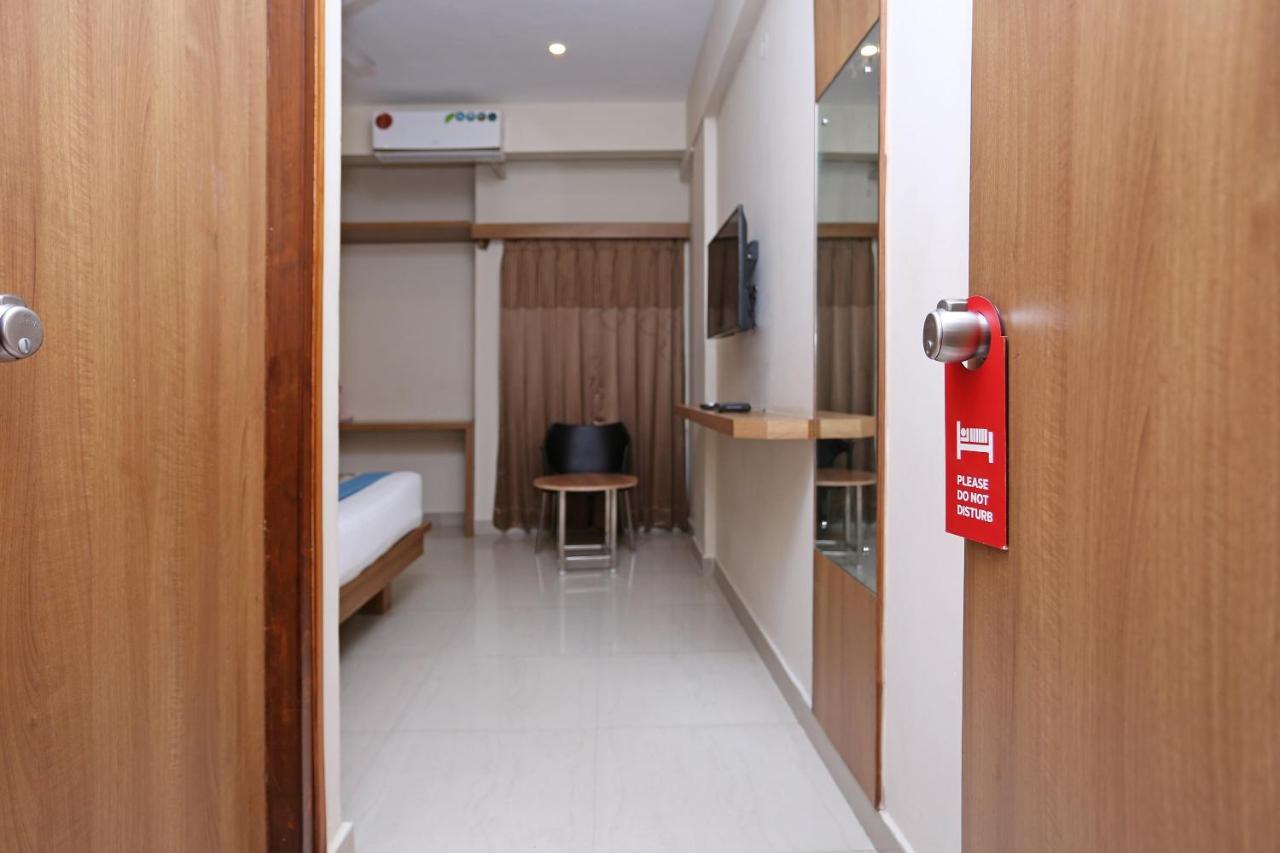 Oyo 6447 Samasth Rooms And Suites Mysore Exterior foto