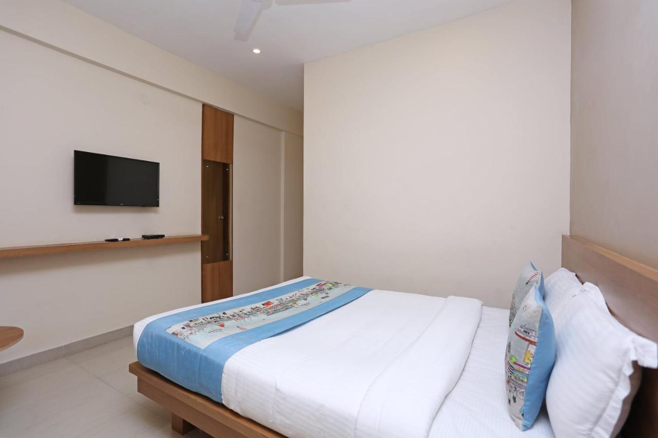 Oyo 6447 Samasth Rooms And Suites Mysore Exterior foto