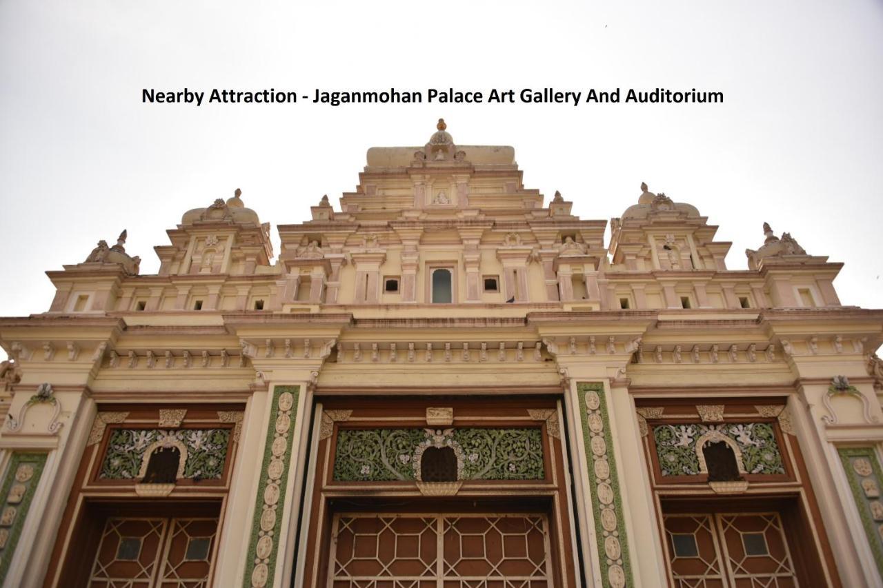Oyo 6447 Samasth Rooms And Suites Mysore Exterior foto