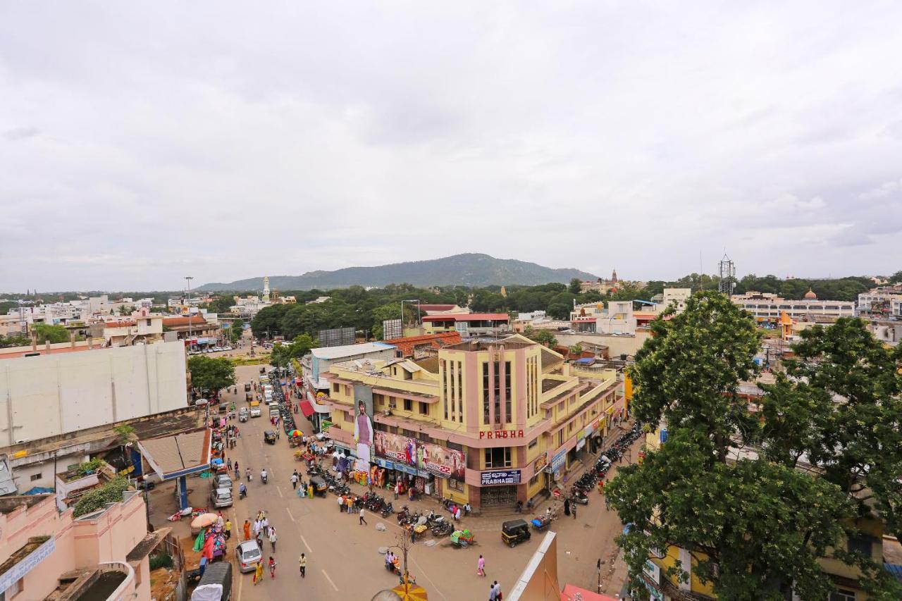Oyo 6447 Samasth Rooms And Suites Mysore Exterior foto