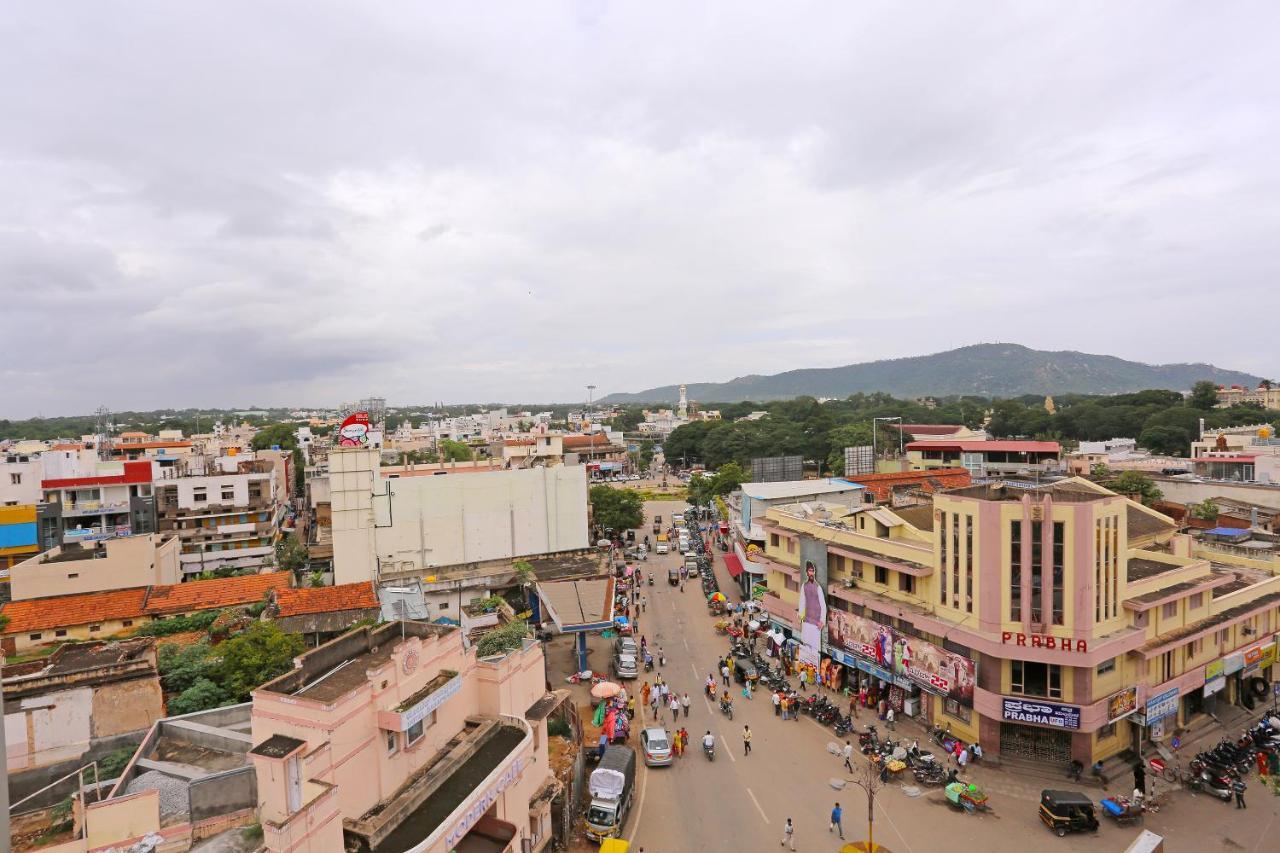 Oyo 6447 Samasth Rooms And Suites Mysore Exterior foto