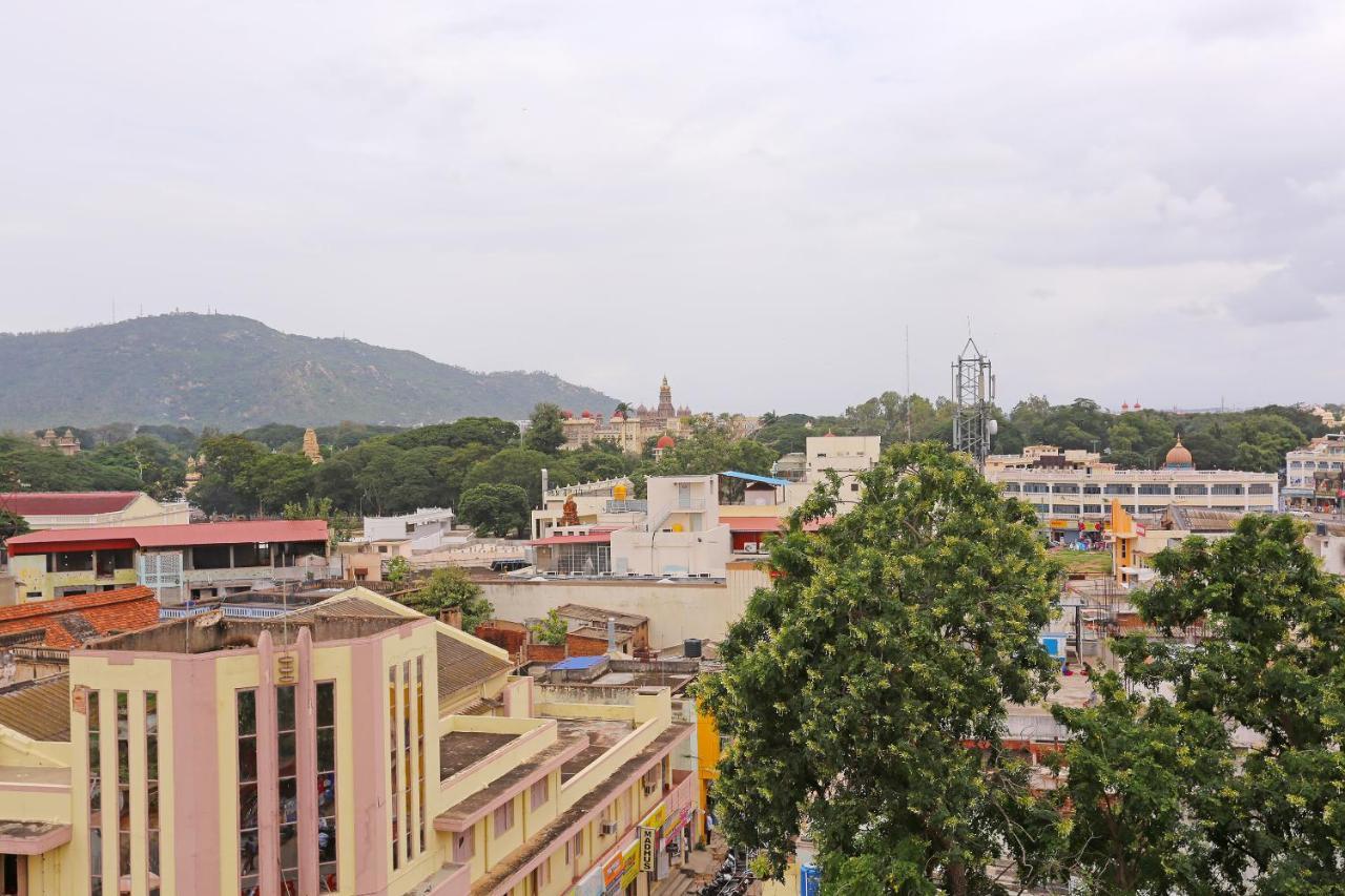 Oyo 6447 Samasth Rooms And Suites Mysore Exterior foto